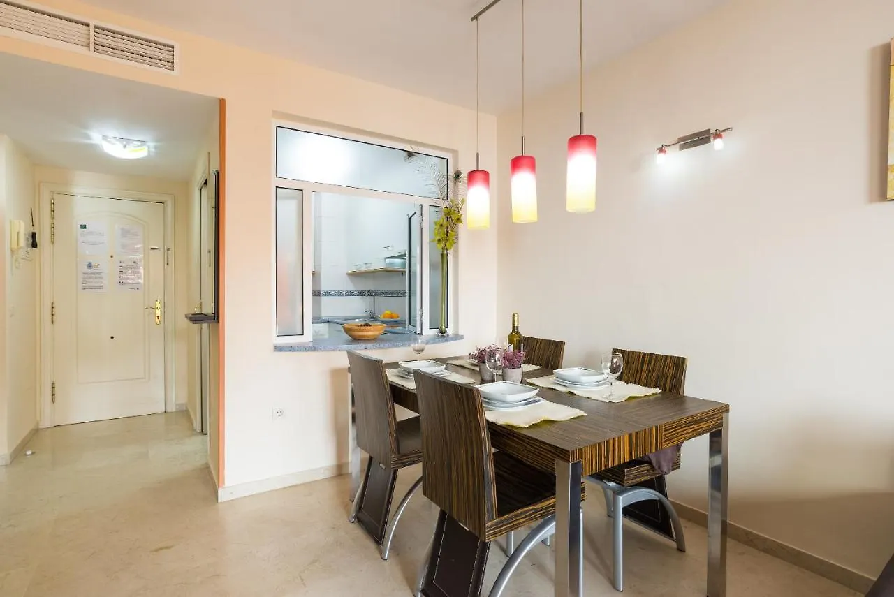 MalagaSuite Torremolinos Beach Apartment
