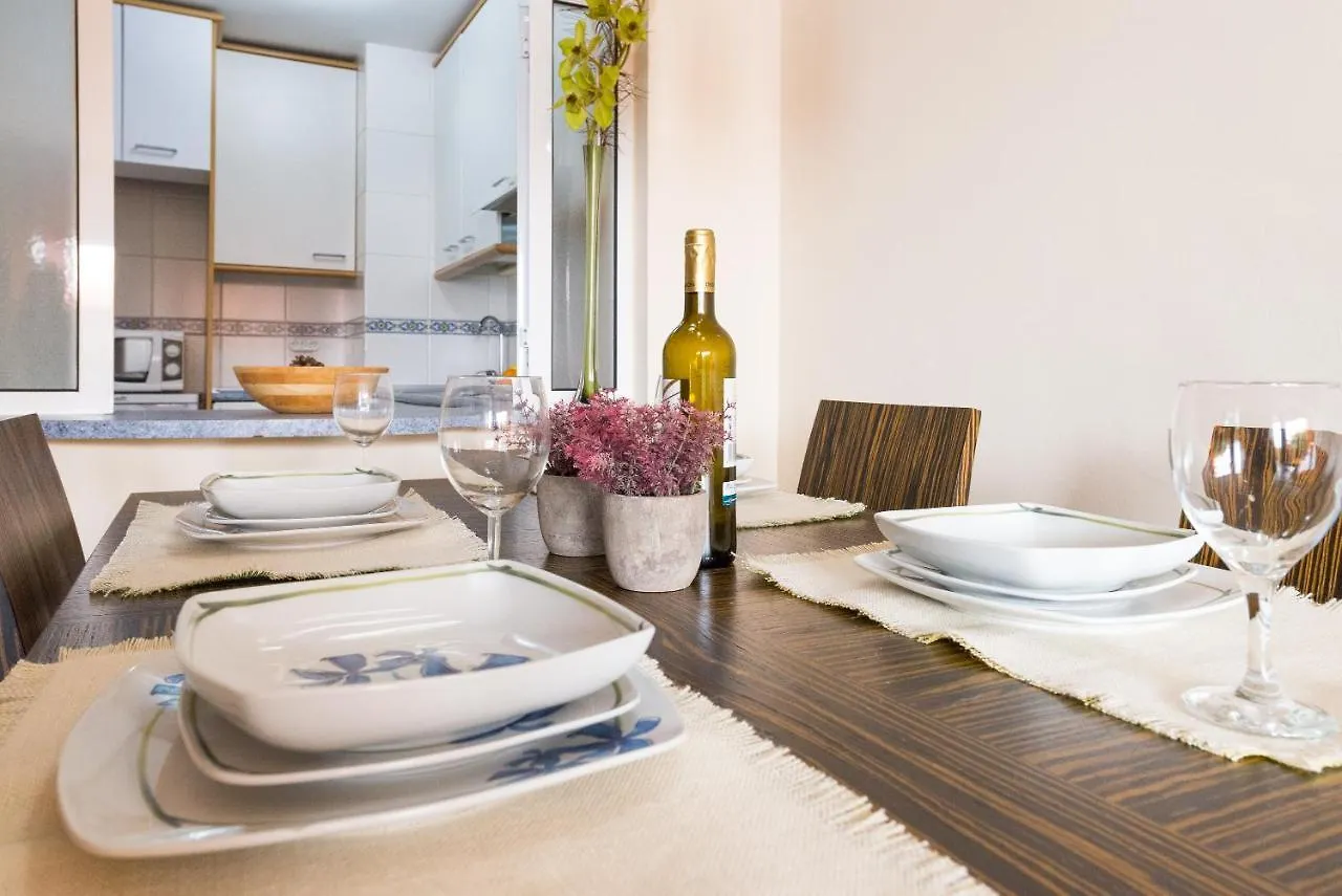 Malagasuite Torremolinos Beach Apartment