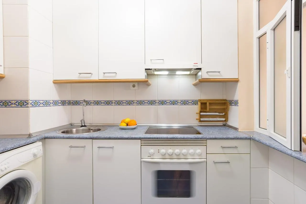 Malagasuite Torremolinos Beach Apartment