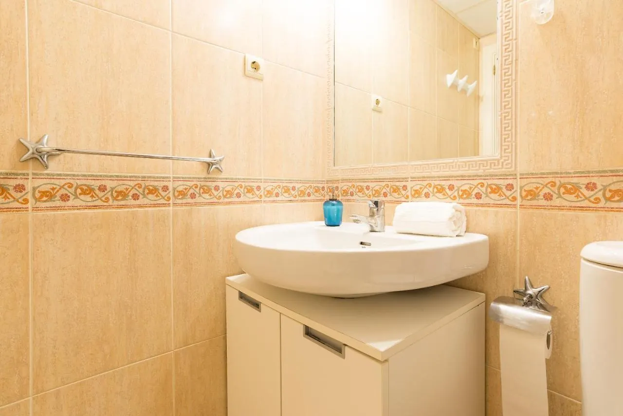 Malagasuite Torremolinos Beach Apartment 0*,