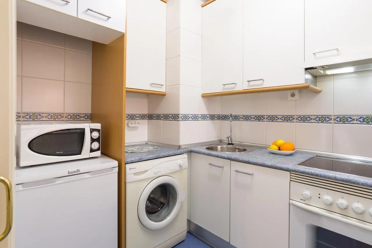 Malagasuite Torremolinos Beach Apartment 0*,  İspanya